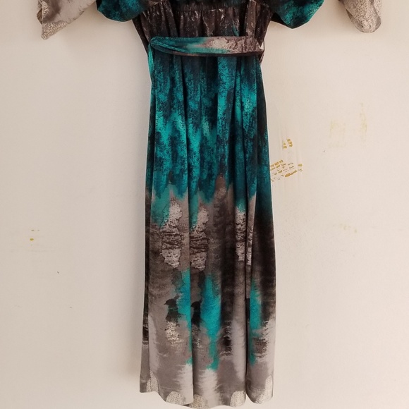 Doleman sleeve dress - Picture 2 of 4